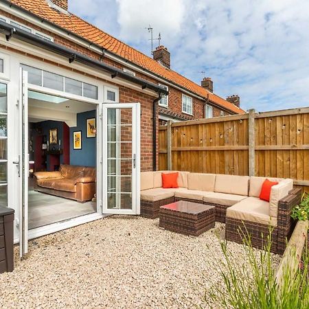 Host & Stay - Church Lane Cottage Filby Exterior photo