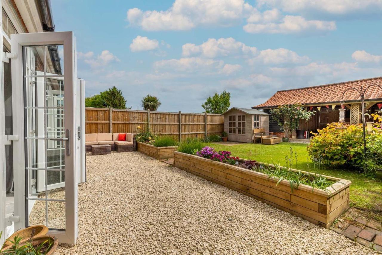 Host & Stay - Church Lane Cottage Filby Exterior photo
