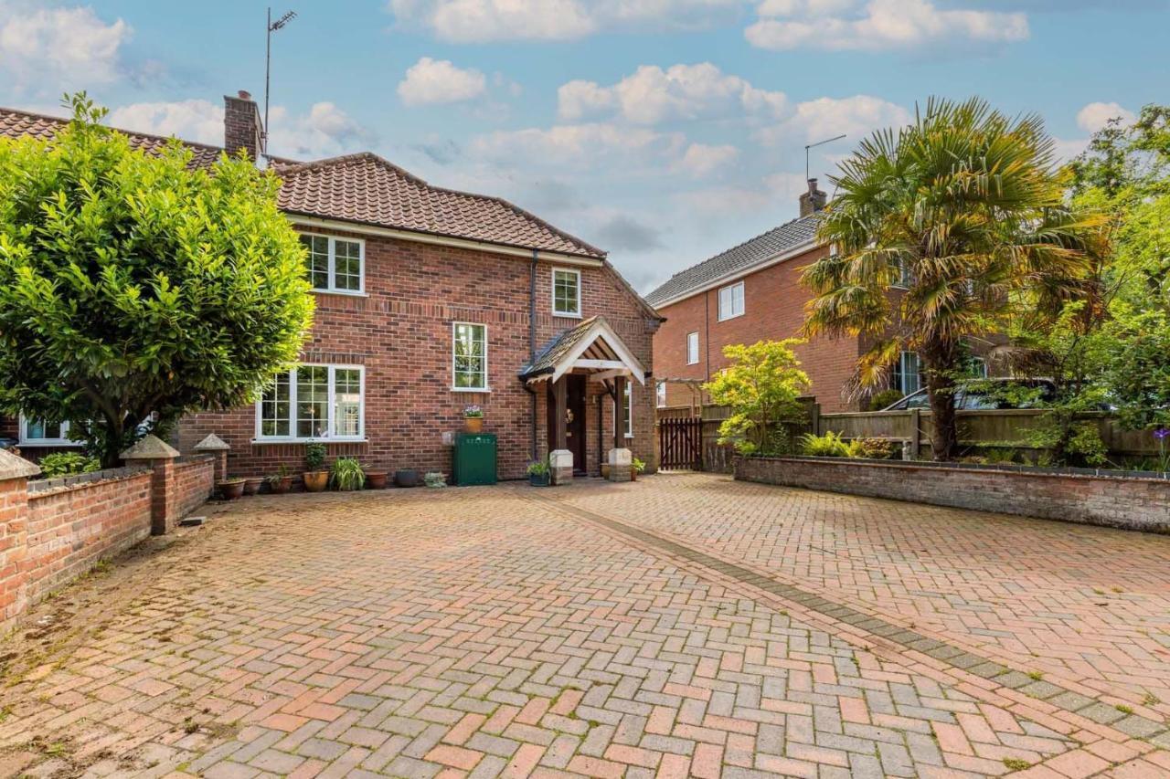 Host & Stay - Church Lane Cottage Filby Exterior photo